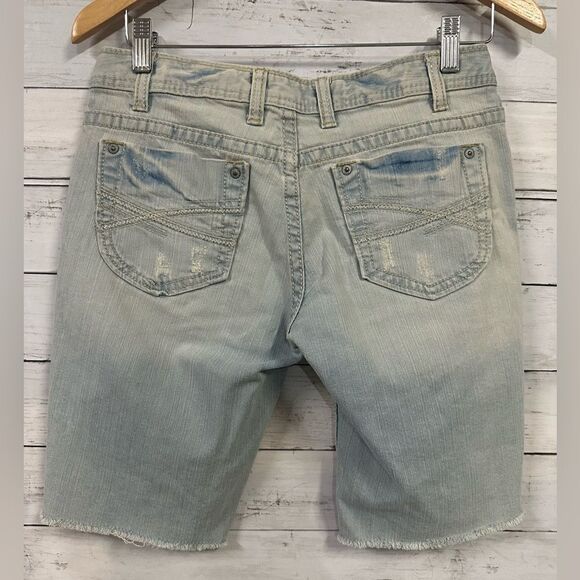 Aeropostale Bermuda Shorts - Picture 2 of 4